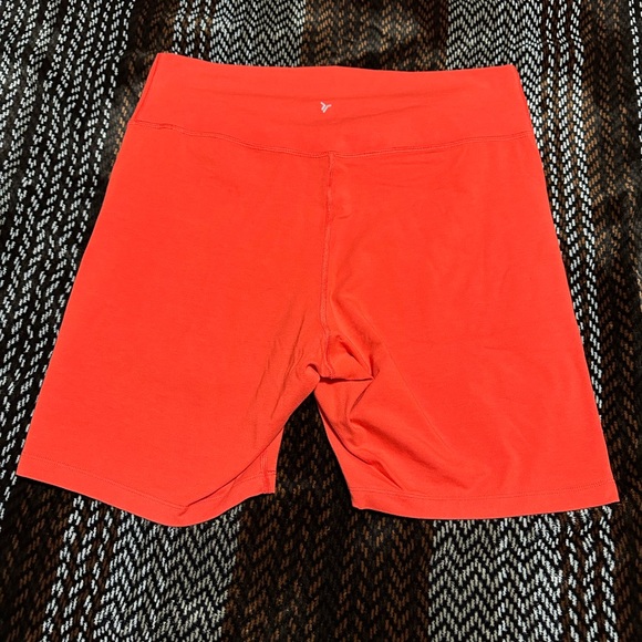 Old Navy Women's Vibrant Orange Bike Shorts - Picture 4 of 4